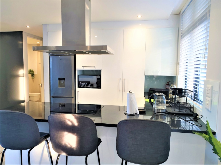 To Let 2 Bedroom Property for Rent in Big Bay Western Cape